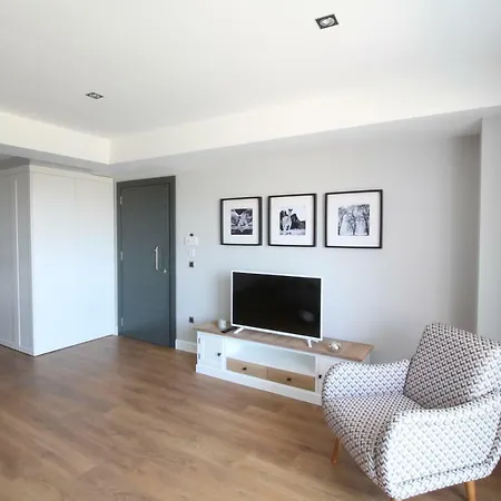 Elia Apartment