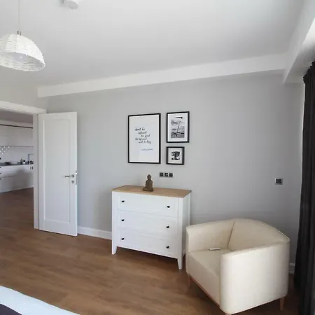 Elia Apartment