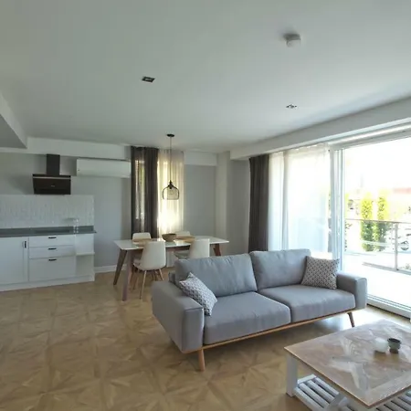Elia Apartment