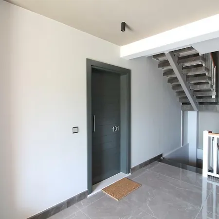 Apartment Elia *