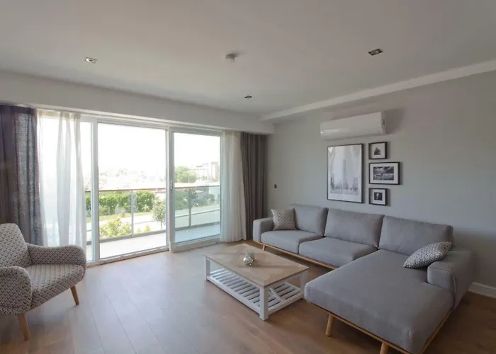 Elia Apartamento Side